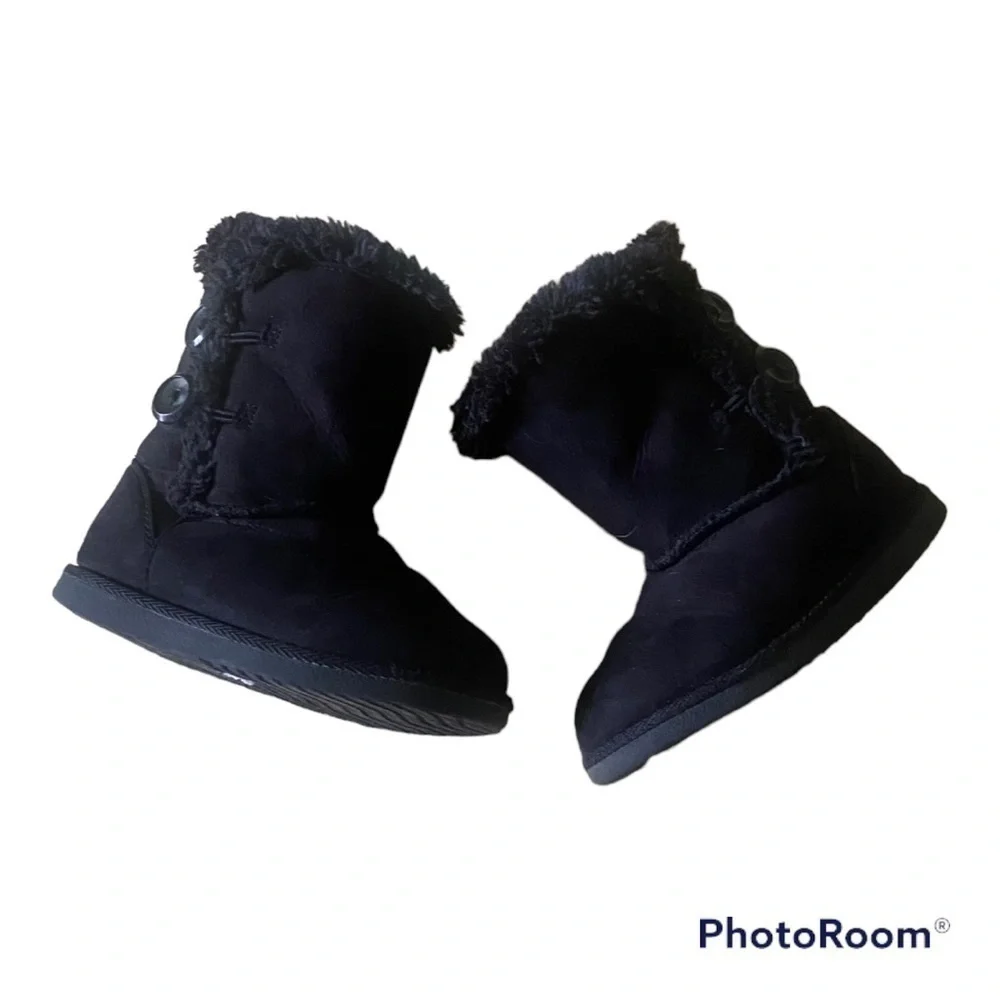 GIRLS BLACK BOOTS-TARGET